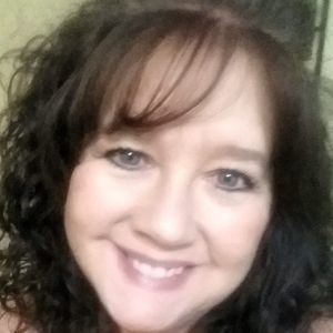 Meet your Posher, Lena